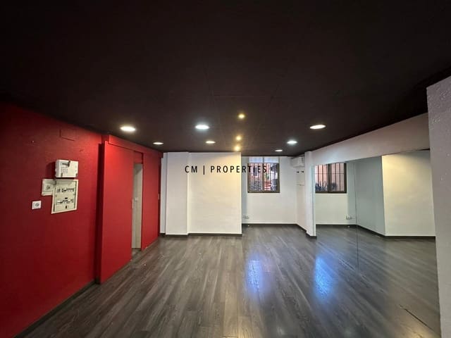 Local Commercial à vendre à El Pla del Real, Valence ville - 299 000 € (Ref: 9911951)