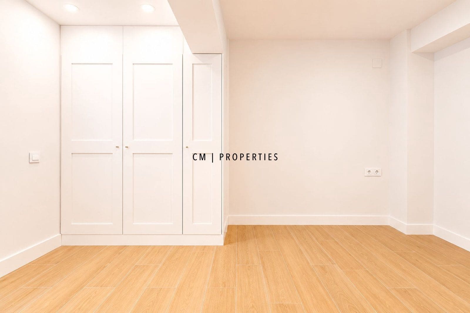 2 bedroom Flat for rent in Valencia city - € 1,500 (Ref: 9914828)