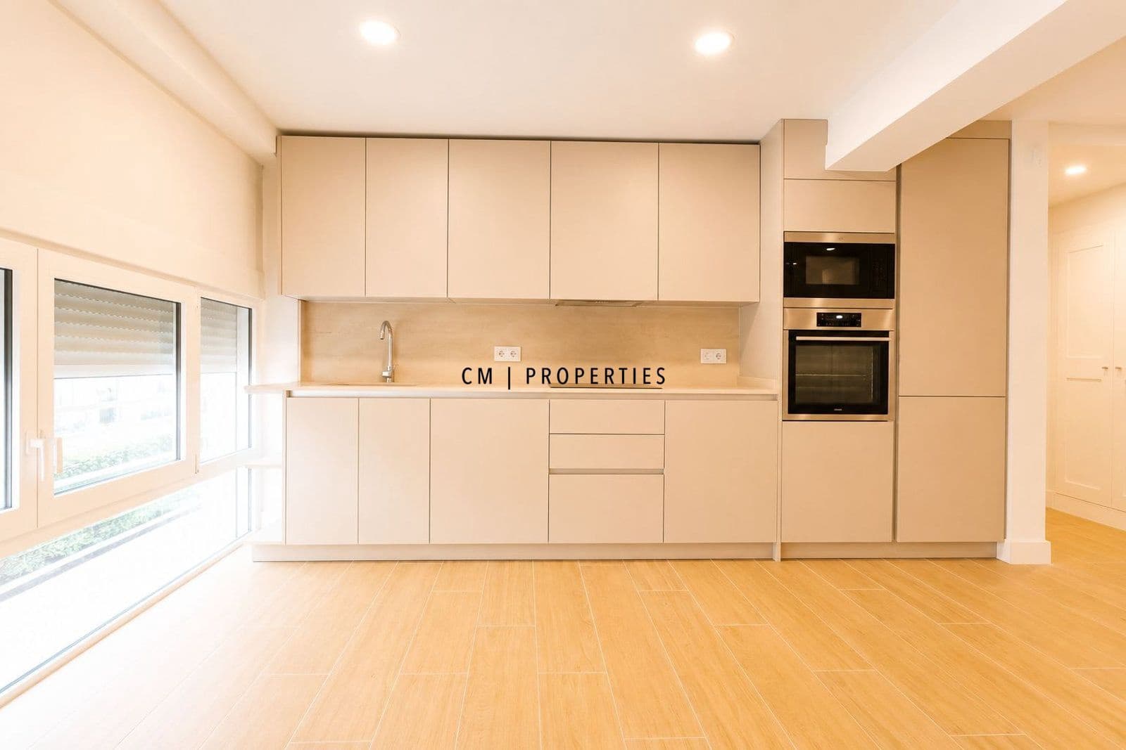 2 bedroom Flat for rent in Valencia city - € 1,500 (Ref: 9914828)