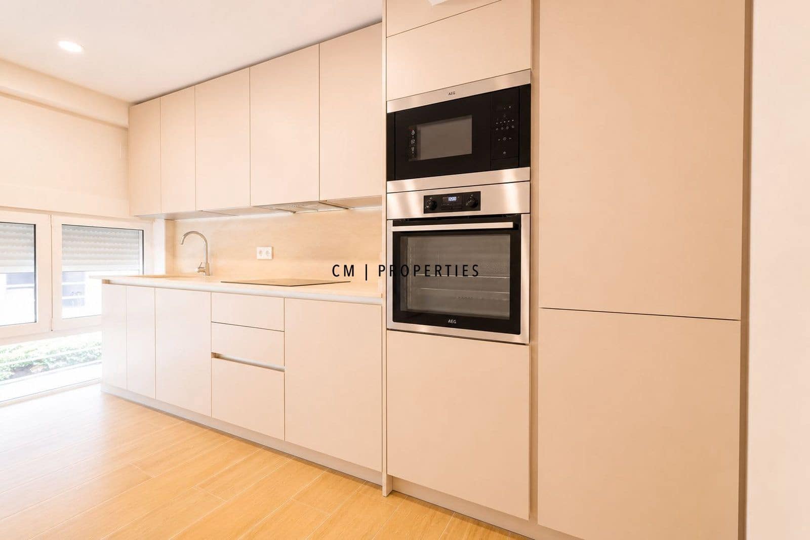2 bedroom Flat for rent in Valencia city - € 1,500 (Ref: 9914828)