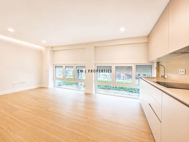 2 bedroom Flat for rent in L'Eixample, Valencia city - € 1,500 (Ref: 9914828)