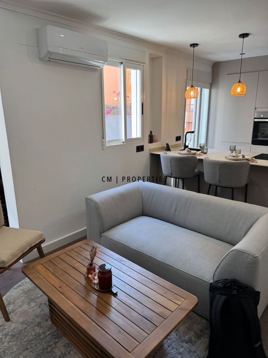 1 sovrum Lägenhet att hyra i Valencia stad - 1 950 € (Ref: 9918774)