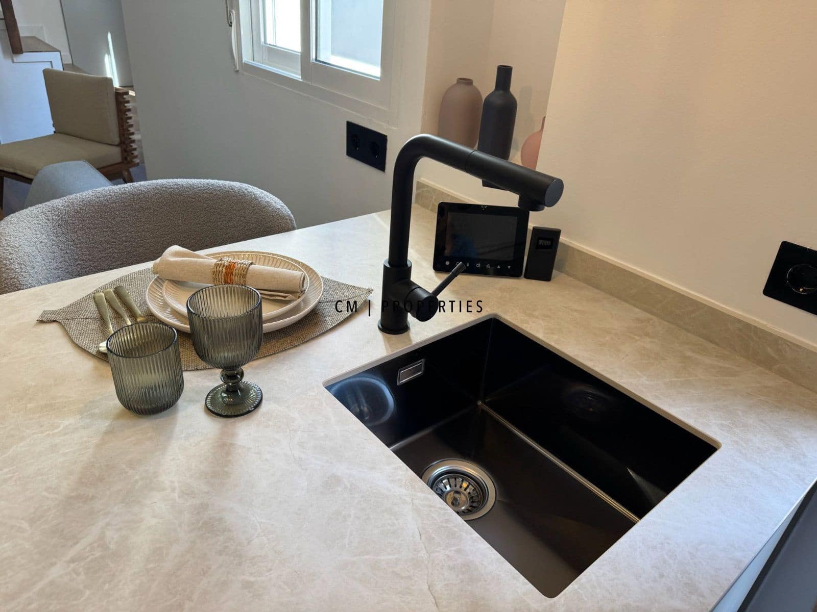 1 sovrum Lägenhet att hyra i Valencia stad - 1 950 € (Ref: 9918774)
