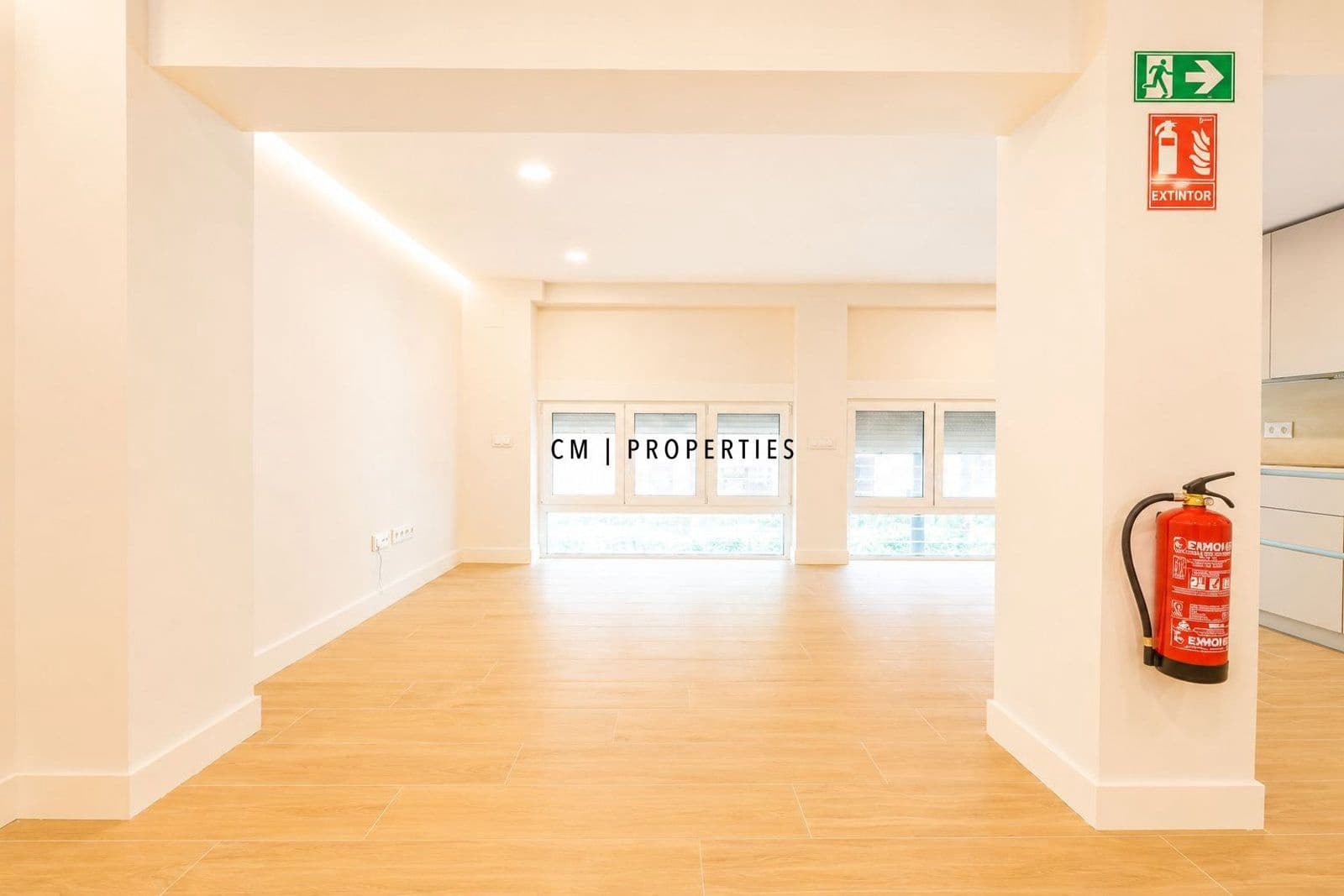 2 quarto Escritório para arrendar em Valencia cidade - 1 500 € (Ref: 9918897)