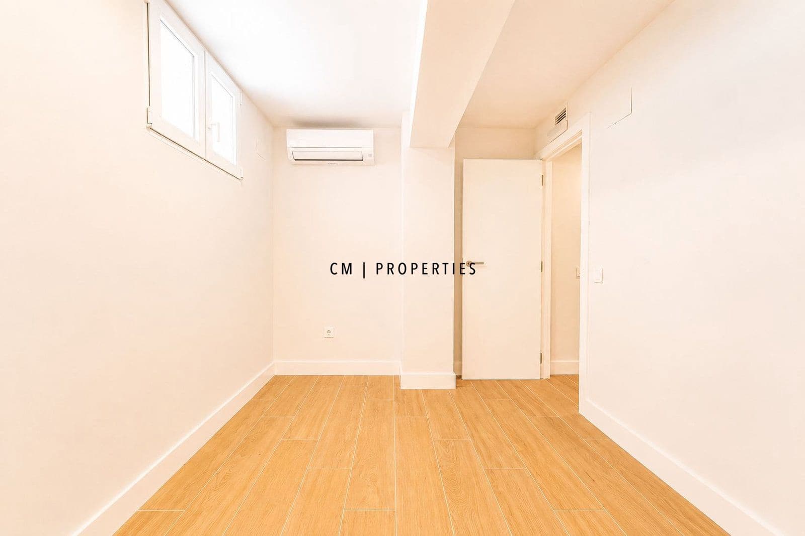 2 quarto Escritório para arrendar em Valencia cidade - 1 500 € (Ref: 9918897)