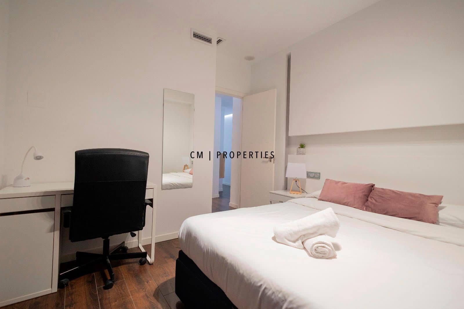 2 sovrum Lägenhet att hyra i Valencia stad - 1 500 € (Ref: 9918997)