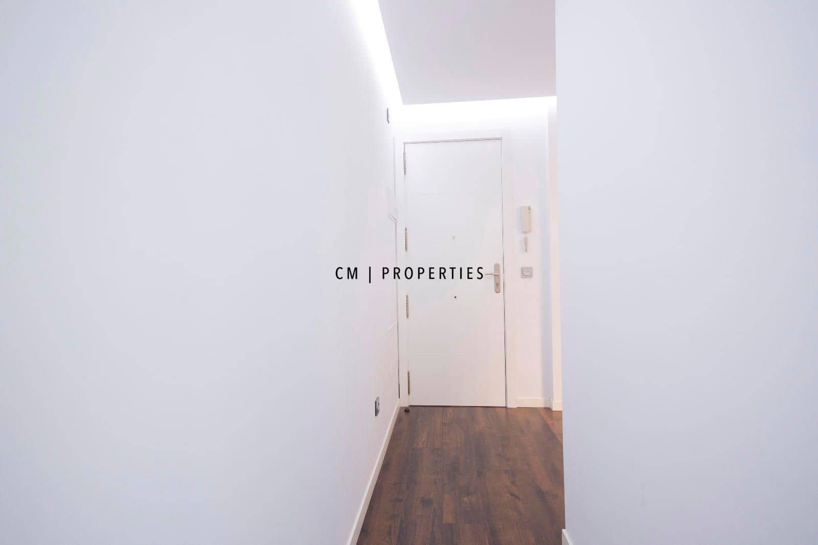 2 sovrum Lägenhet att hyra i Valencia stad - 1 500 € (Ref: 9918997)