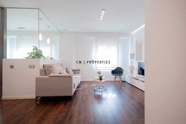 2 sovrum Lägenhet att hyra i Extramurs, Valencia stad - 1 500 € (Ref: 9918997)