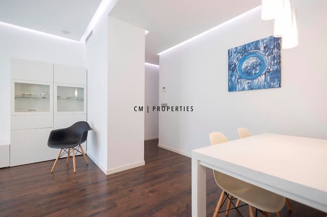 2 sovrum Lägenhet att hyra i Extramurs, Valencia stad - 1 500 € (Ref: 9918997)