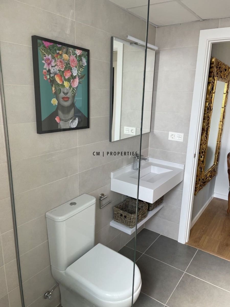 2 soveværelse Penthouse til leje i Valencia by med swimmingpool garage - € 1.600 (Ref: 9918998)