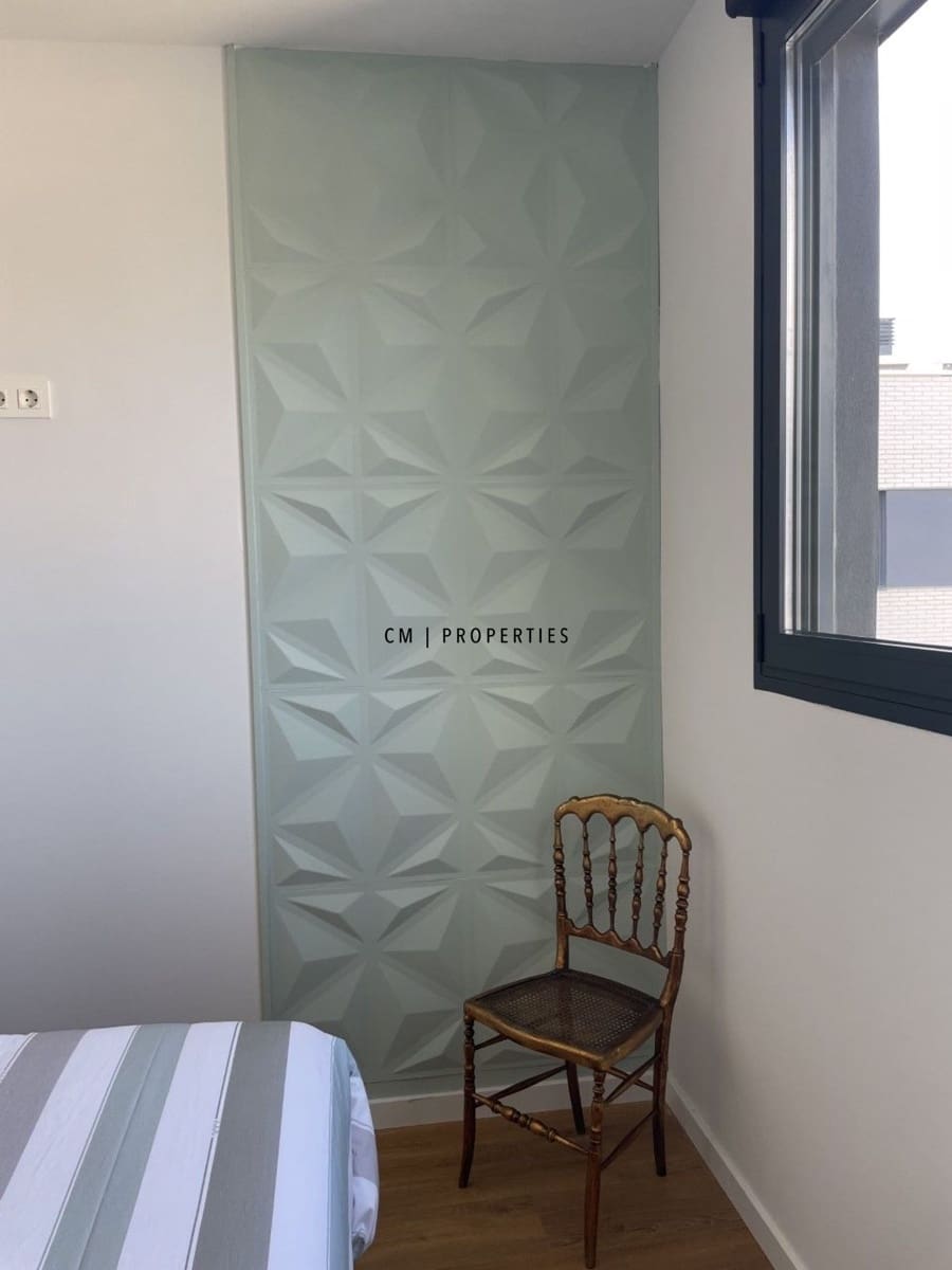 2 soveværelse Penthouse til leje i Valencia by med swimmingpool garage - € 1.600 (Ref: 9918998)