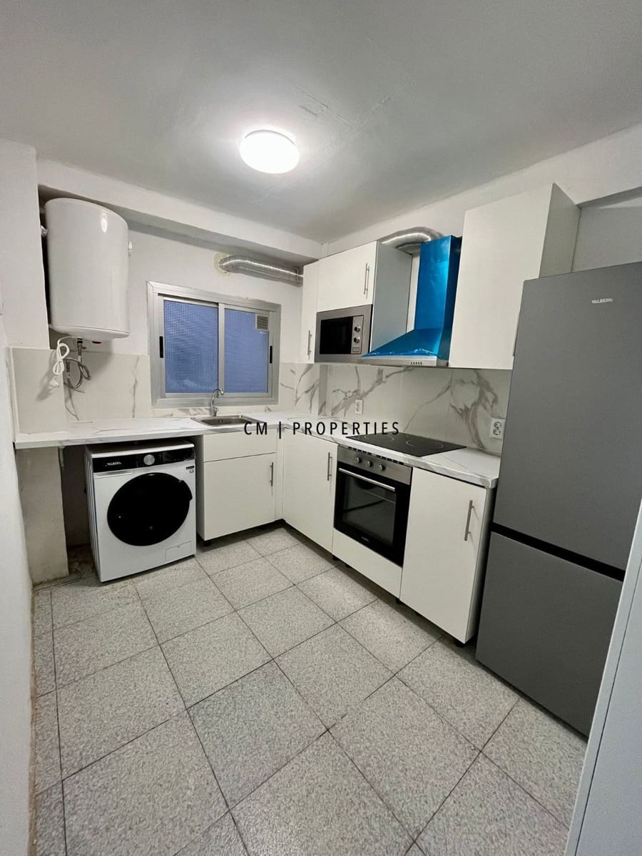 Piso de 3 habitaciones en Tavernes Blanques en alquiler - 1.000 € (Ref: 9928059)
