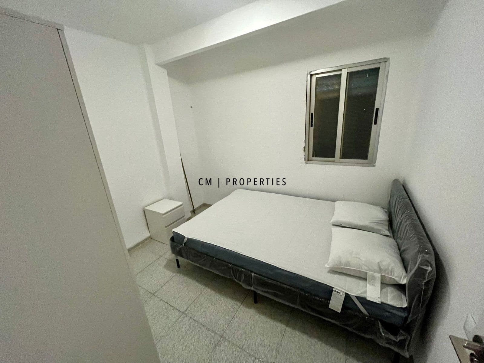 Piso de 3 habitaciones en Tavernes Blanques en alquiler - 1.000 € (Ref: 9928059)