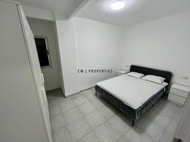 3 quarto Apartamento para arrendar em Tavernes Blanques - 1 000 € (Ref: 9928059)