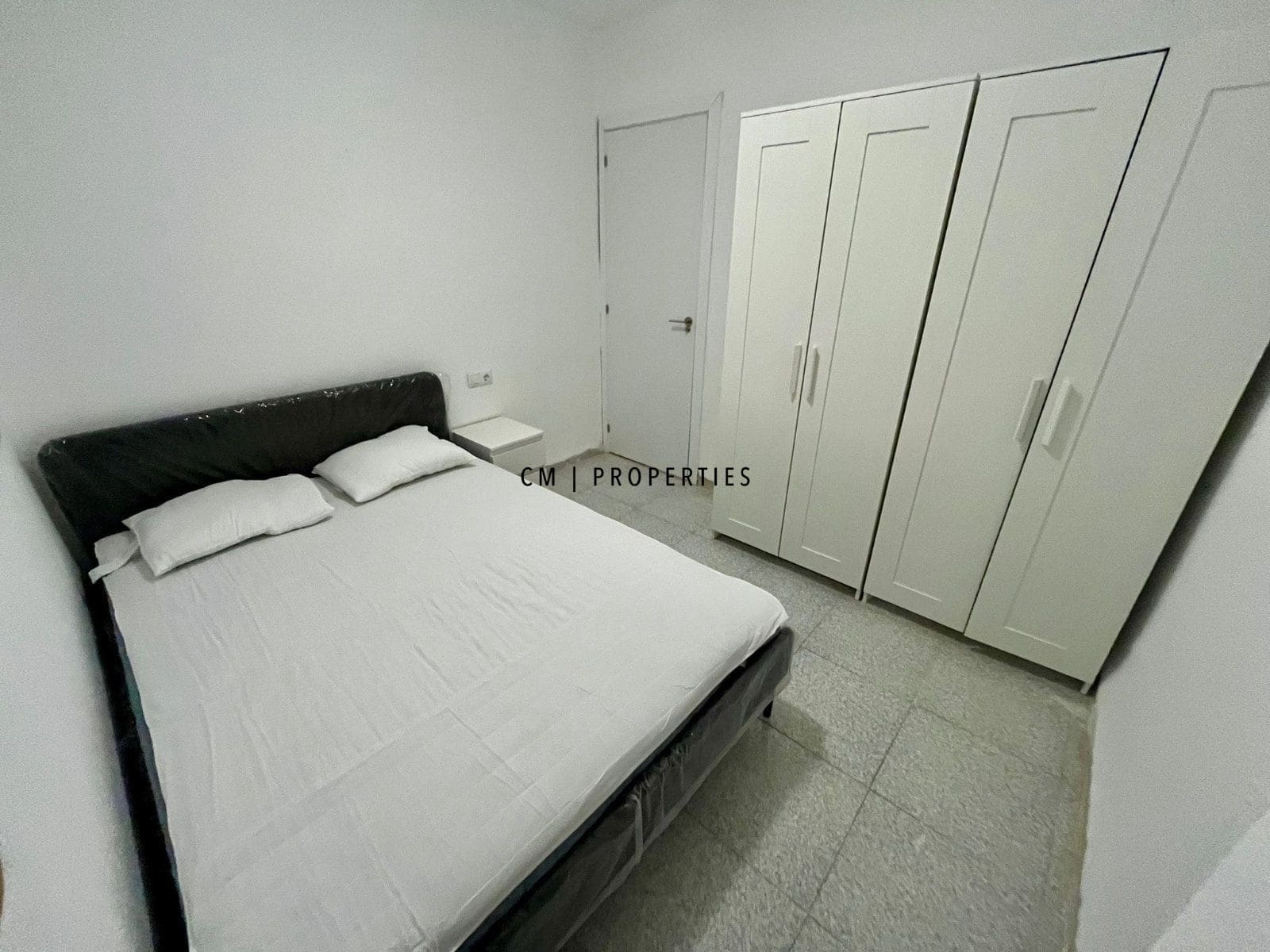 Piso de 3 habitaciones en Tavernes Blanques en alquiler - 1.000 € (Ref: 9928059)
