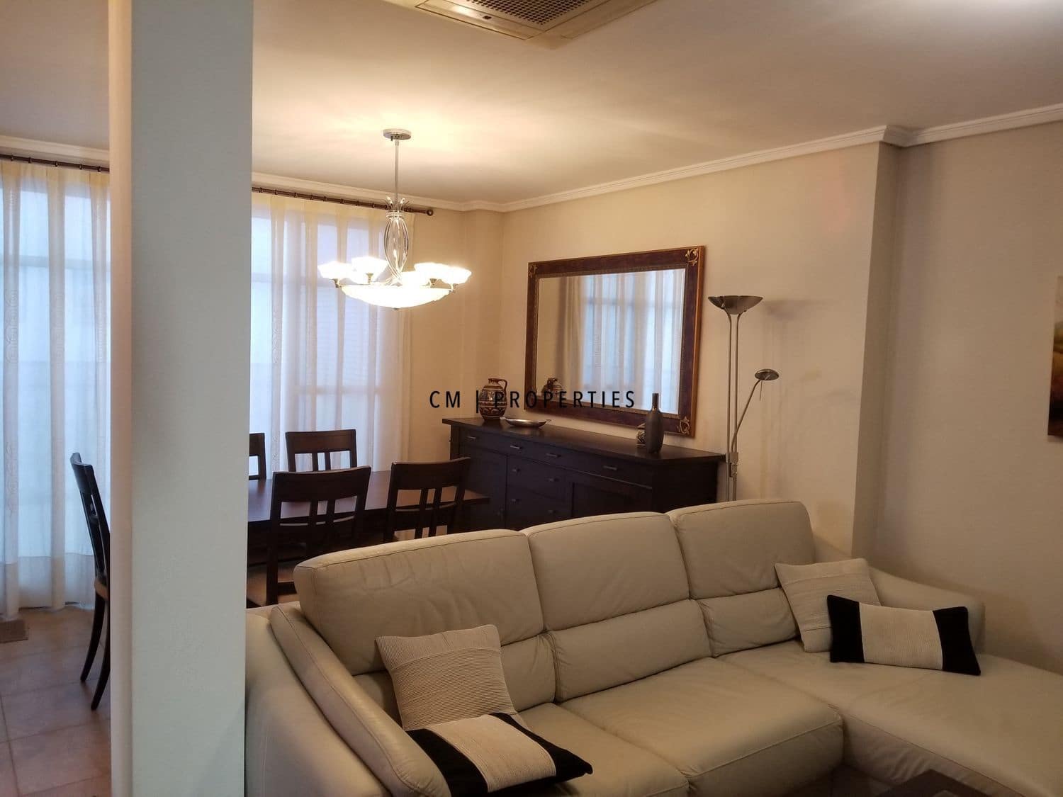 3 quarto Moradia para arrendar em Rocafort com garagem - 1 300 € (Ref: 9935119)