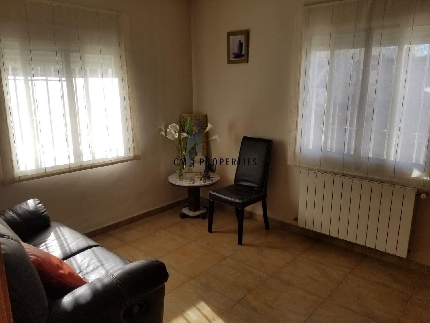3 quarto Moradia para arrendar em Rocafort com garagem - 1 300 € (Ref: 9935119)