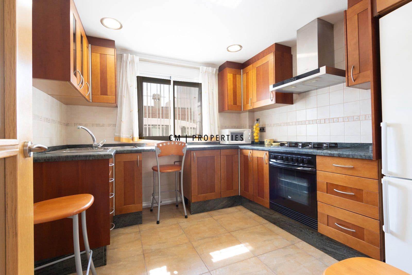 3 bedroom Villa for rent in Rocafort with garage - € 1,300 (Ref: 9935119)