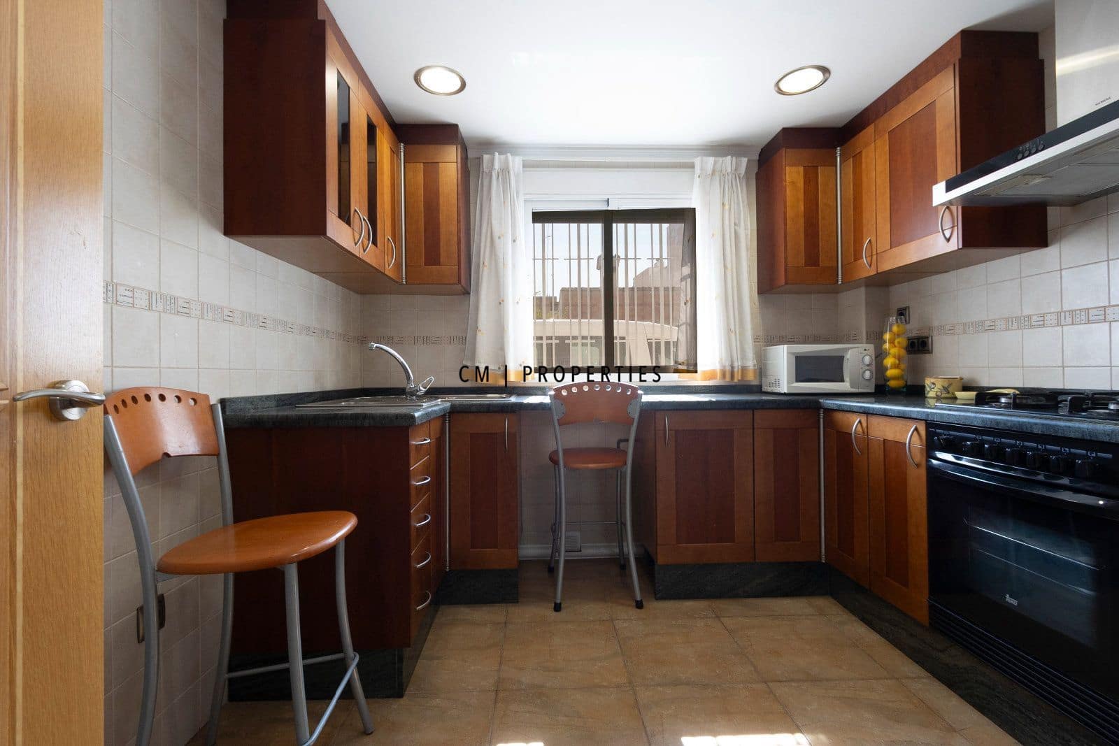 3 bedroom Villa for rent in Rocafort with garage - € 1,300 (Ref: 9935119)