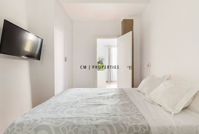Piso de 2 habitaciones en València ciudad en alquiler - 2.200 € (Ref: 9935293)