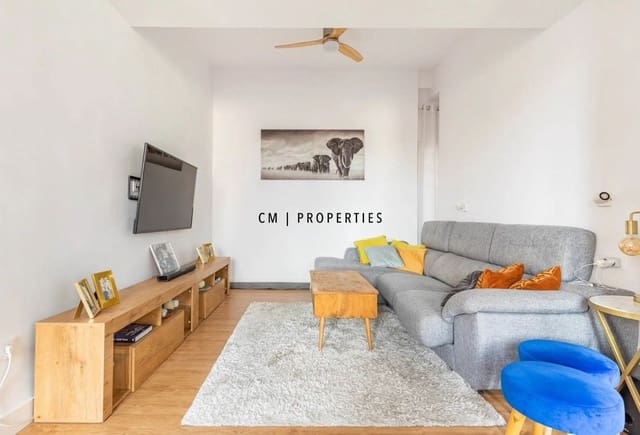 Piso de 2 habitaciones en València ciudad en alquiler - 2.200 € (Ref: 9935293)