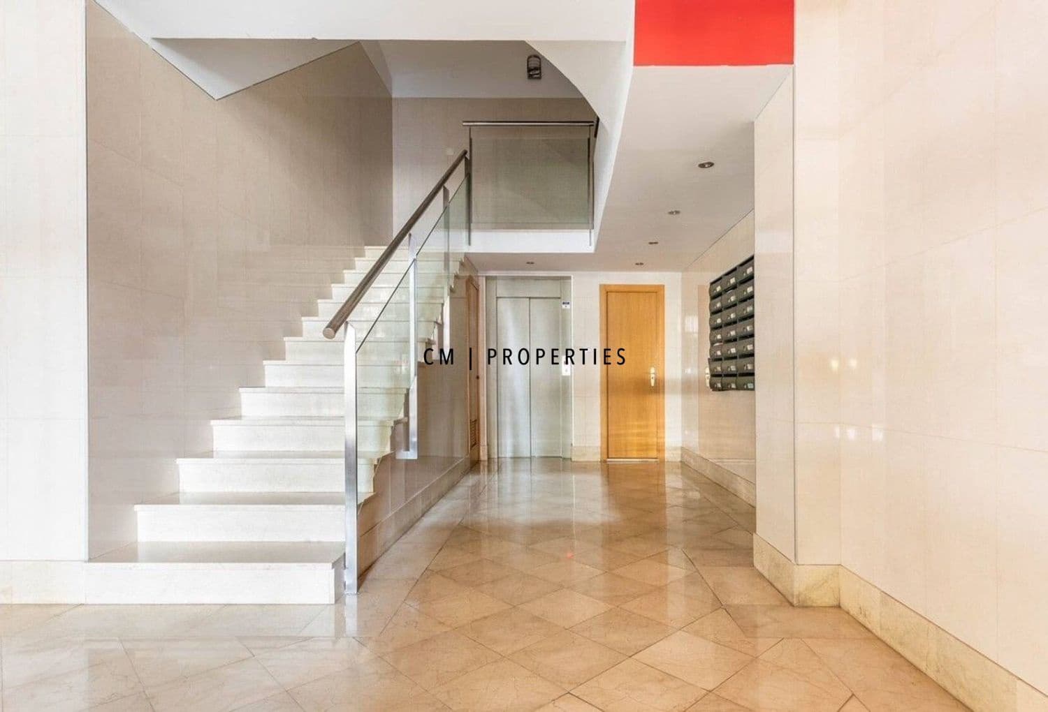 Piso de 2 habitaciones en València ciudad en alquiler - 2.200 € (Ref: 9935293)