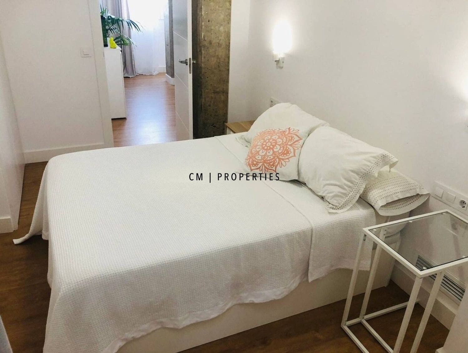 Piso de 2 habitaciones en València ciudad en alquiler - 2.200 € (Ref: 9935293)