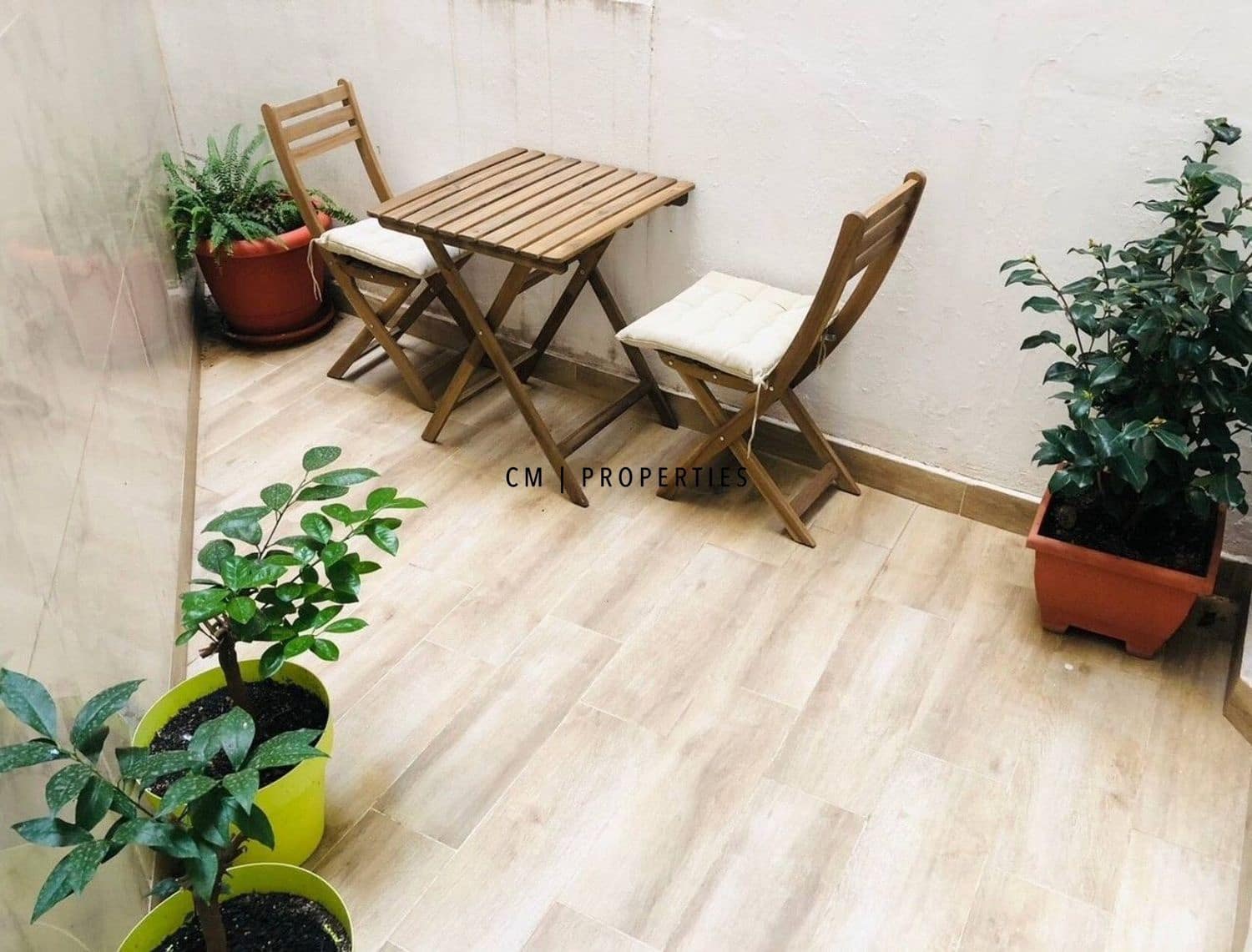 Piso de 2 habitaciones en València ciudad en alquiler - 2.200 € (Ref: 9935293)