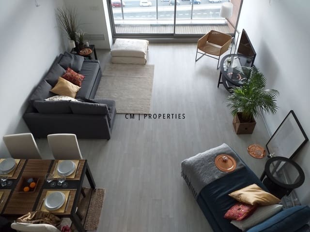 1 bedroom Penthouse for rent in Xirivella with garage - € 1,350 (Ref: 9935294)