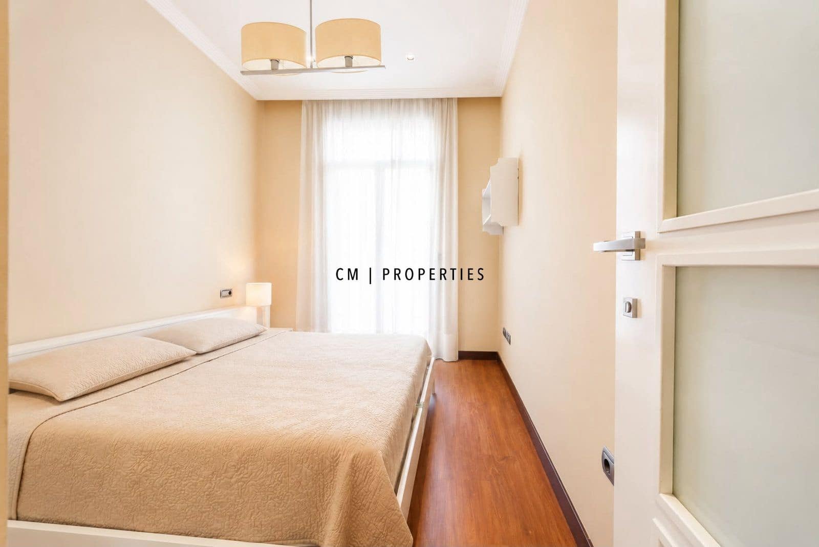 3 bedroom Flat for rent in Valencia city - € 2,000 (Ref: 9935355)