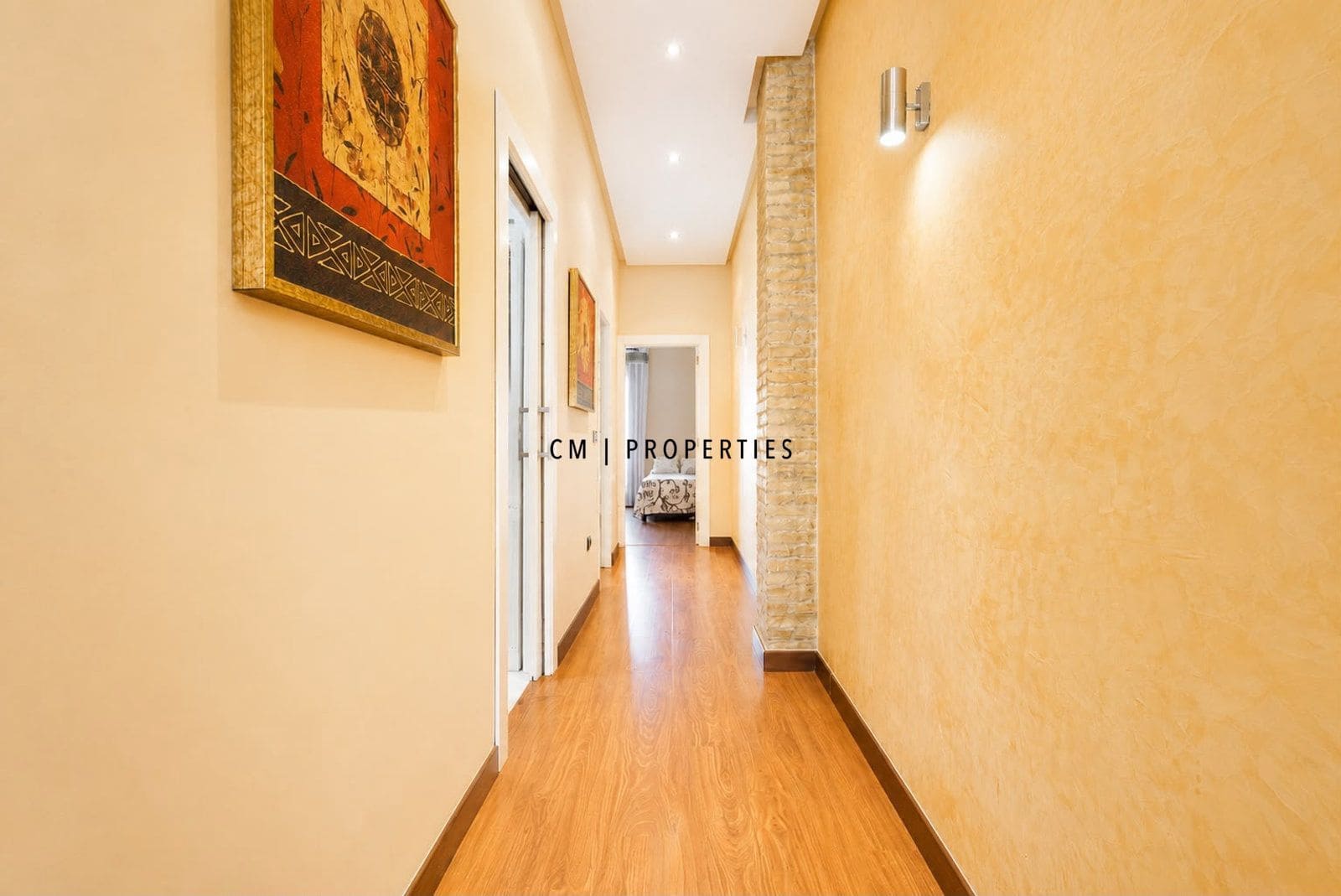 3 bedroom Flat for rent in Valencia city - € 2,000 (Ref: 9935355)