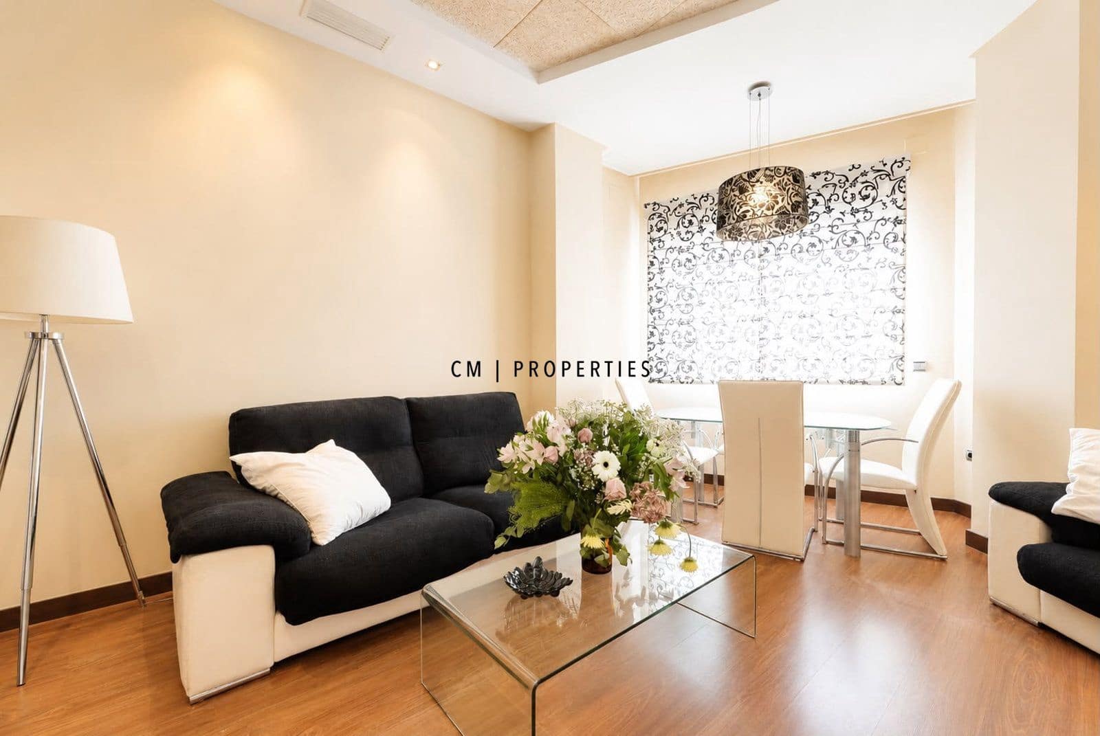3 bedroom Flat for rent in Valencia city - € 2,000 (Ref: 9935355)