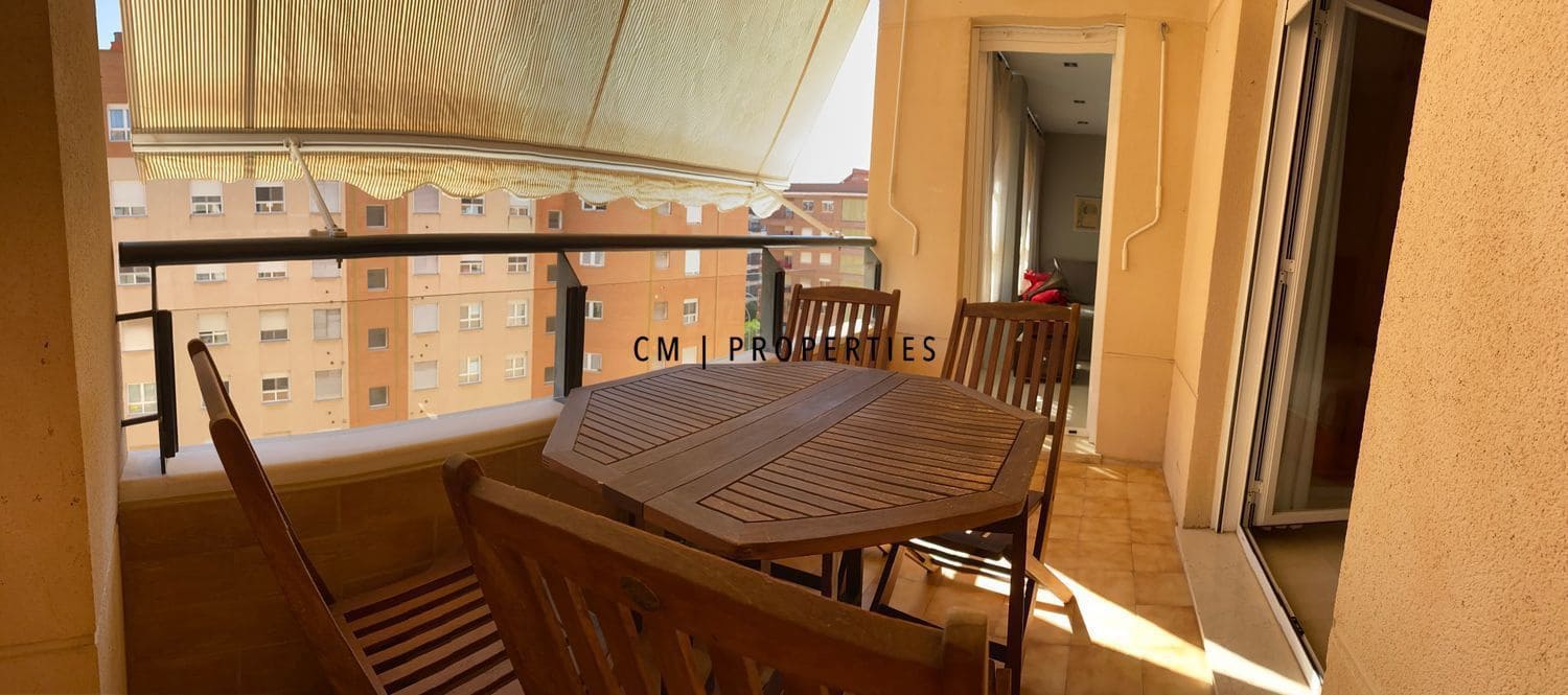 3 makuuhuone Asunto vuokrattavana paikassa Valencia kaupunki mukana uima-altaan 
autotalli - 2 700 € (Ref: 9936839)