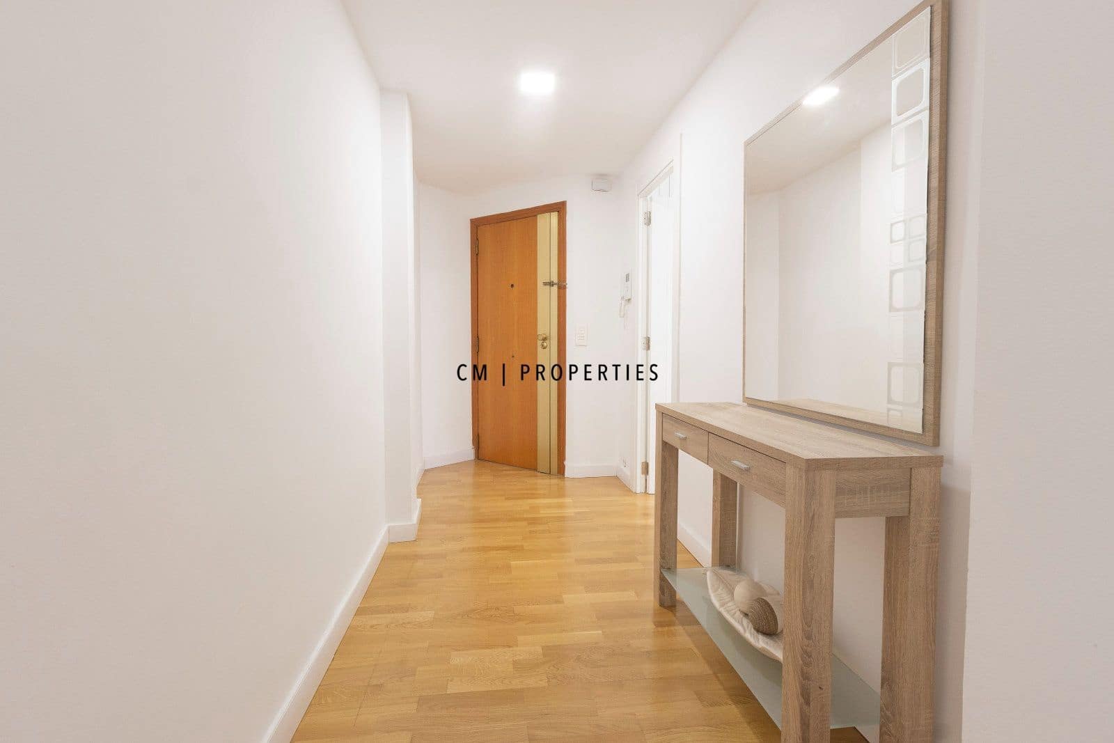 3 Zimmer Wohnung zu vermieten in Valencia Stadt - 1.500 € (Ref: 9936841)