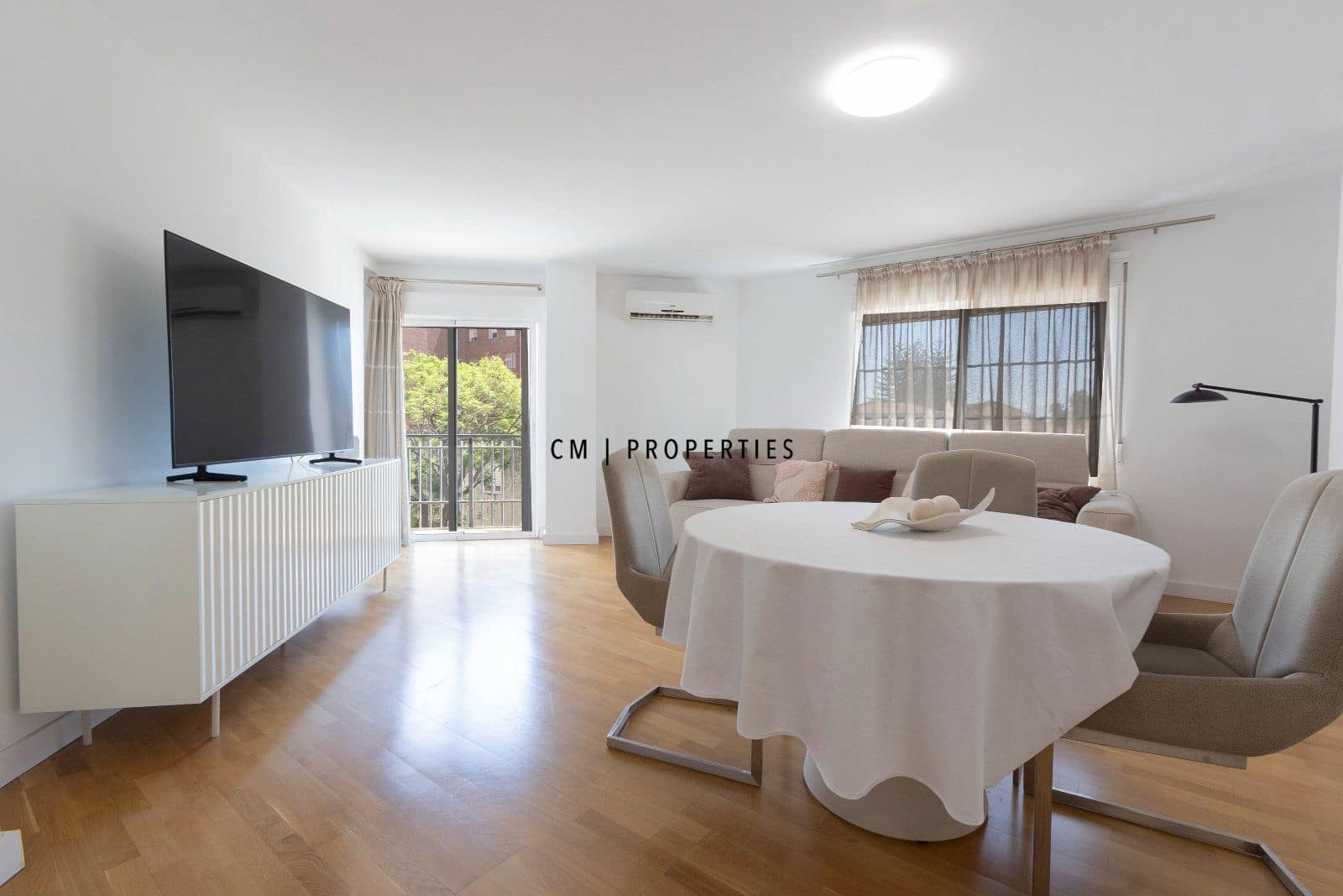 3 Zimmer Wohnung zu vermieten in Valencia Stadt - 1.500 € (Ref: 9936841)