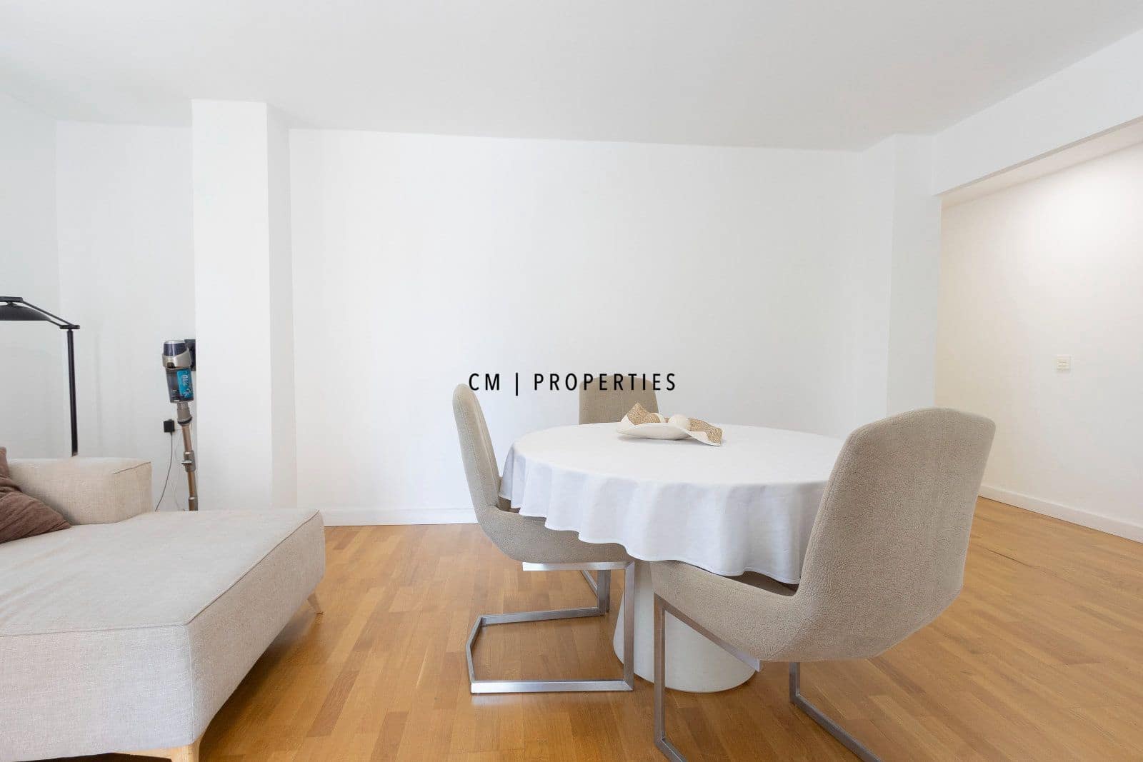 3 Zimmer Wohnung zu vermieten in Valencia Stadt - 1.500 € (Ref: 9936841)