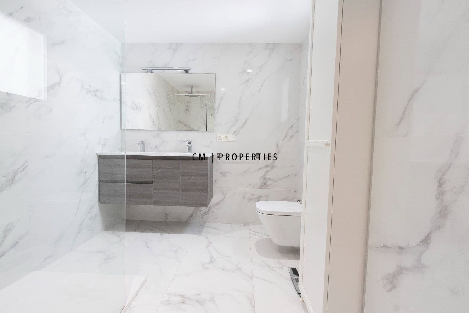 3 Zimmer Wohnung zu vermieten in Valencia Stadt - 1.500 € (Ref: 9936841)