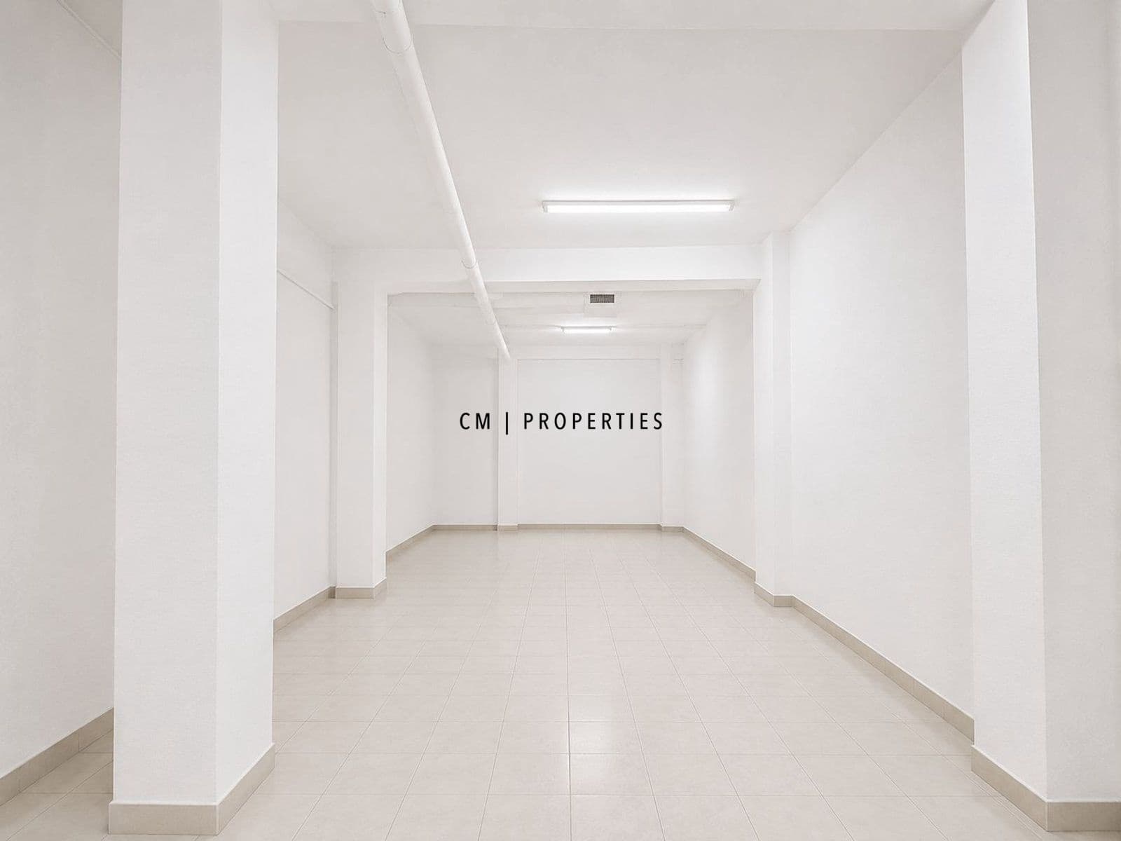 Commercial for sale in Valencia city - € 160,000 (Ref: 9937123)