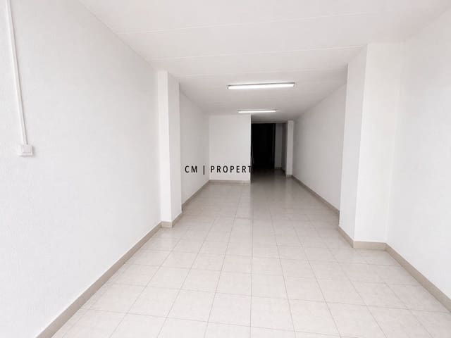 Kommersiell til salgs i La Saidia, Valencia by - € 160 000 (Ref: 9937123)