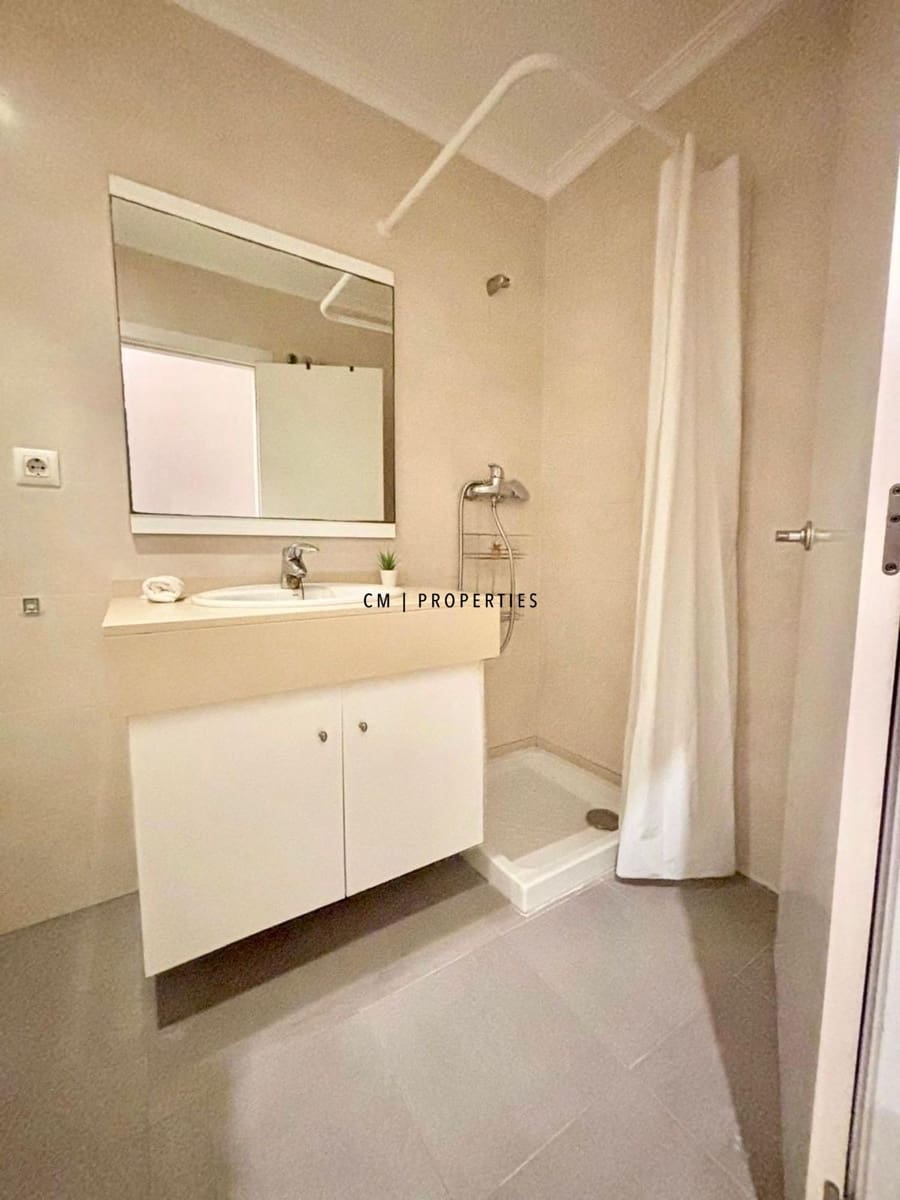 4 Zimmer Wohnung zu vermieten in Valencia Stadt mit Pool - 2.800 € (Ref: 9937209)