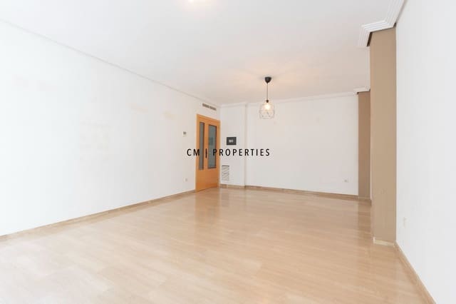 Piso de 3 habitaciones en El Pla del Real, València ciudad en alquiler con garaje - 2.000 € (Ref: 9938572)