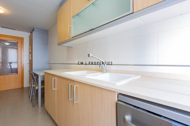 Piso de 3 habitaciones en El Pla del Real, València ciudad en alquiler con garaje - 2.000 € (Ref: 9938572)