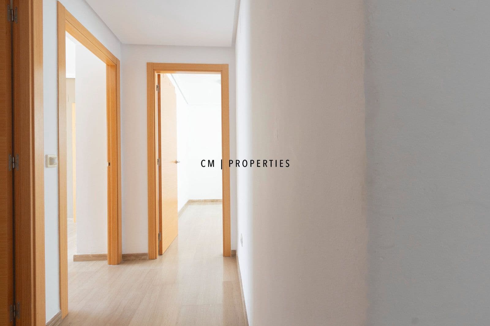 Piso de 3 habitaciones en València ciudad en alquiler con garaje - 2.000 € (Ref: 9938572)