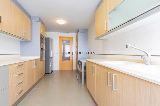 Piso de 3 habitaciones en El Pla del Real, València ciudad en alquiler con garaje - 2.000 € (Ref: 9938572)