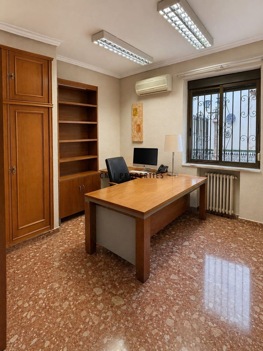 Office for rent in Valencia city - € 5,500 (Ref: 9939004)