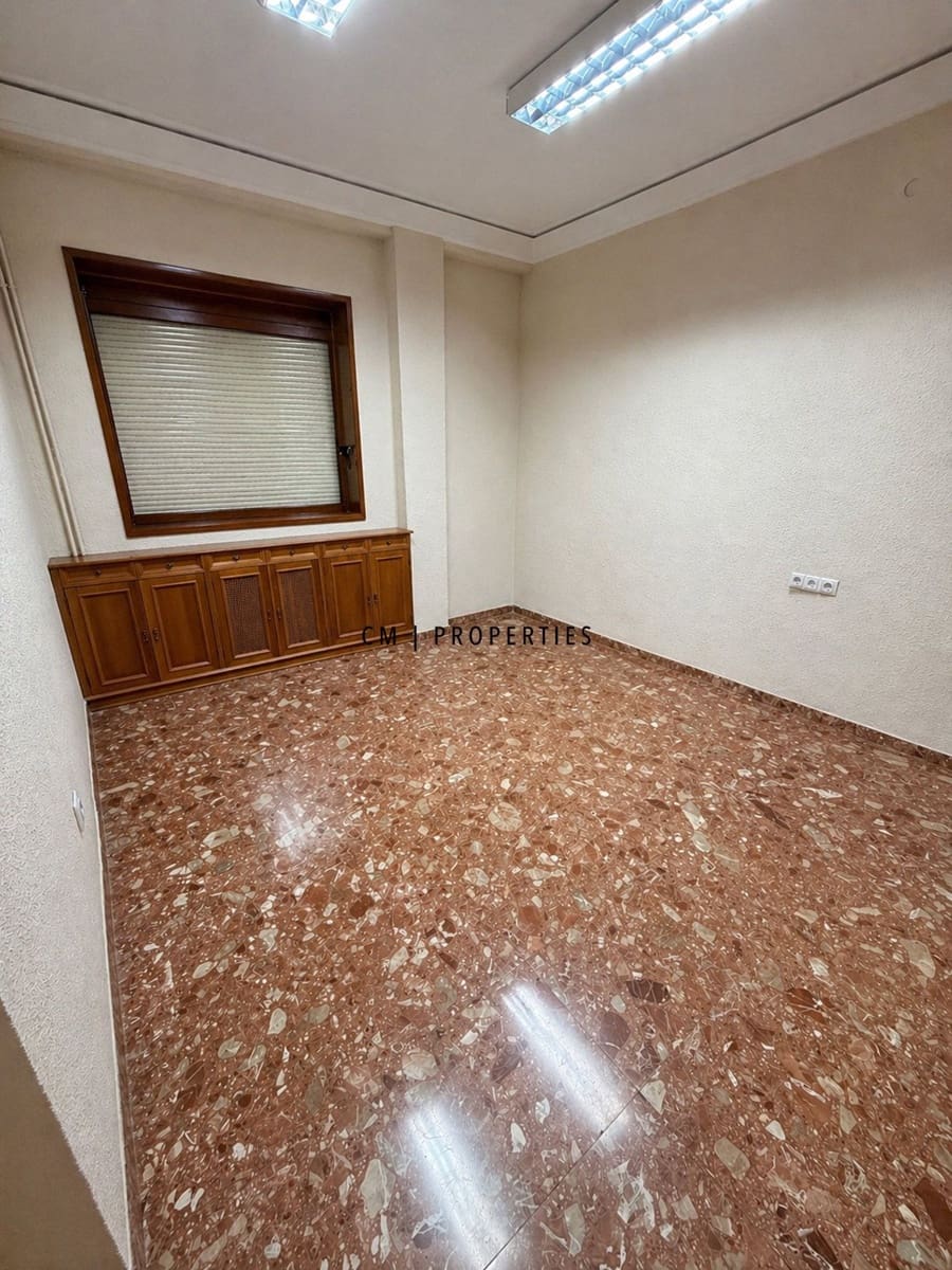 Office for rent in Valencia city - € 5,500 (Ref: 9939004)