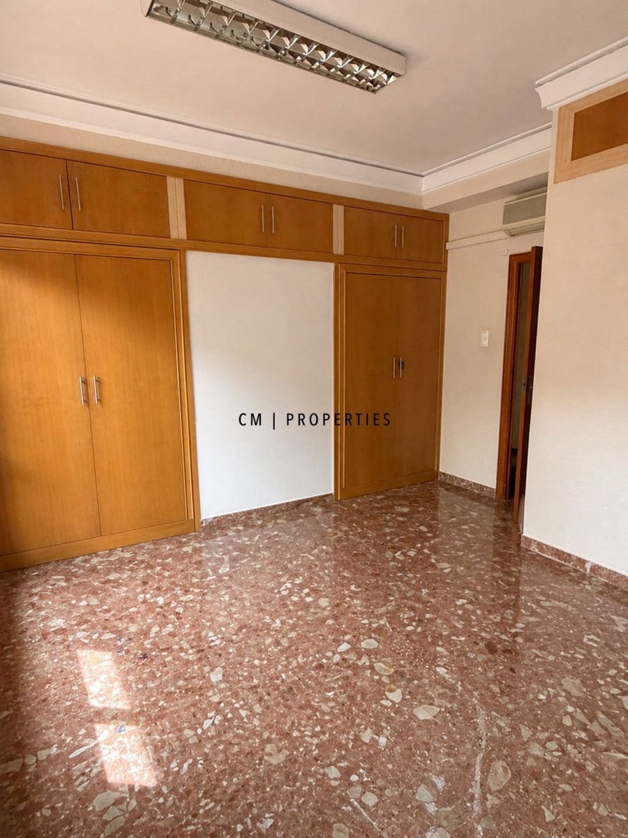Office for rent in Valencia city - € 5,500 (Ref: 9939004)