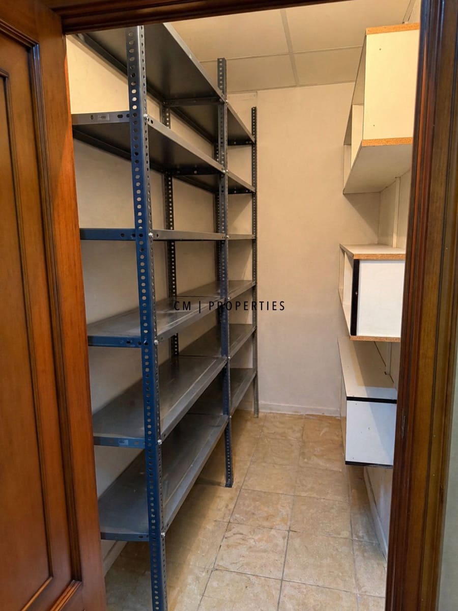 Office for rent in Valencia city - € 5,500 (Ref: 9939004)