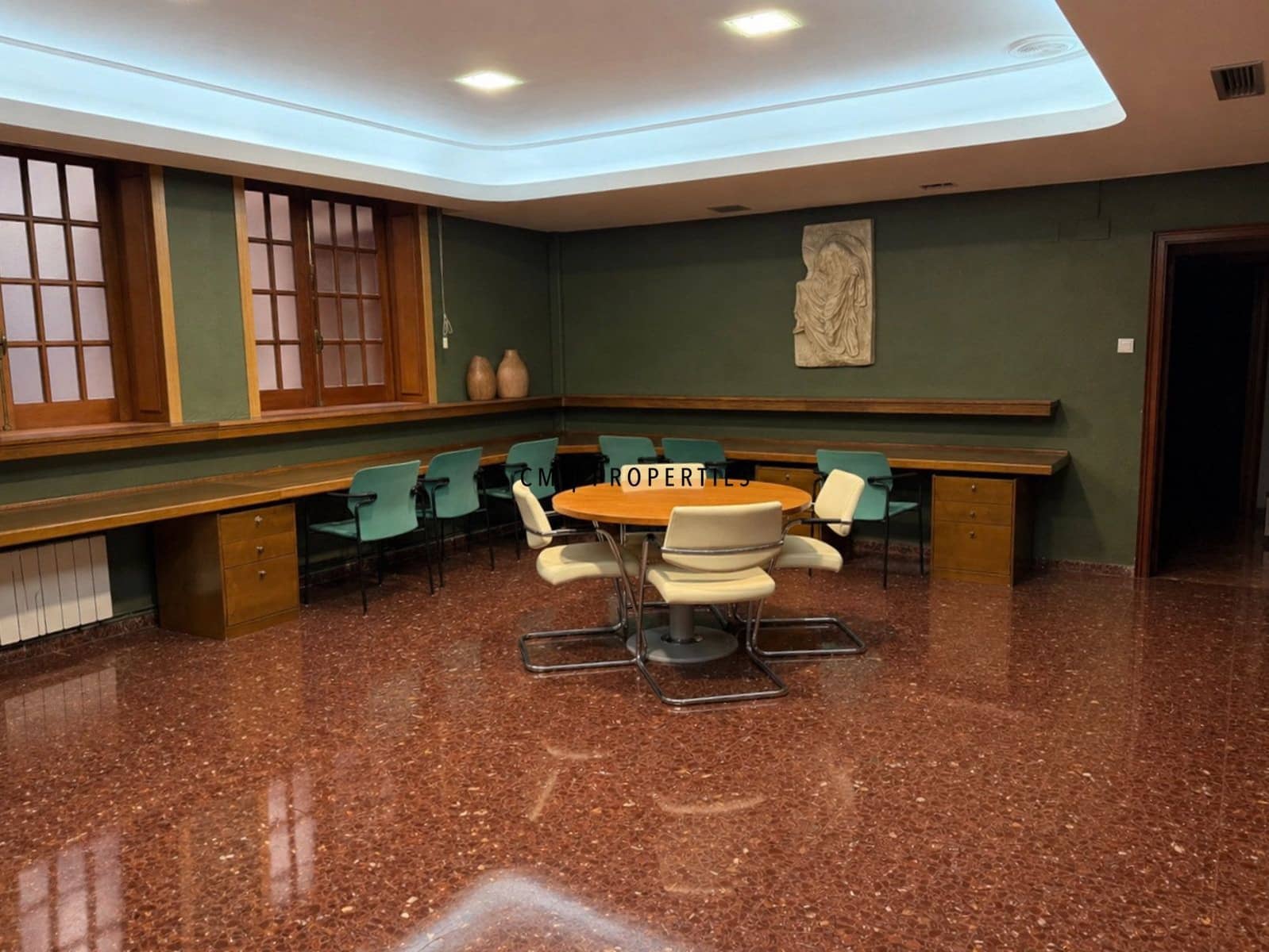 Office for rent in Valencia city - € 5,500 (Ref: 9939004)
