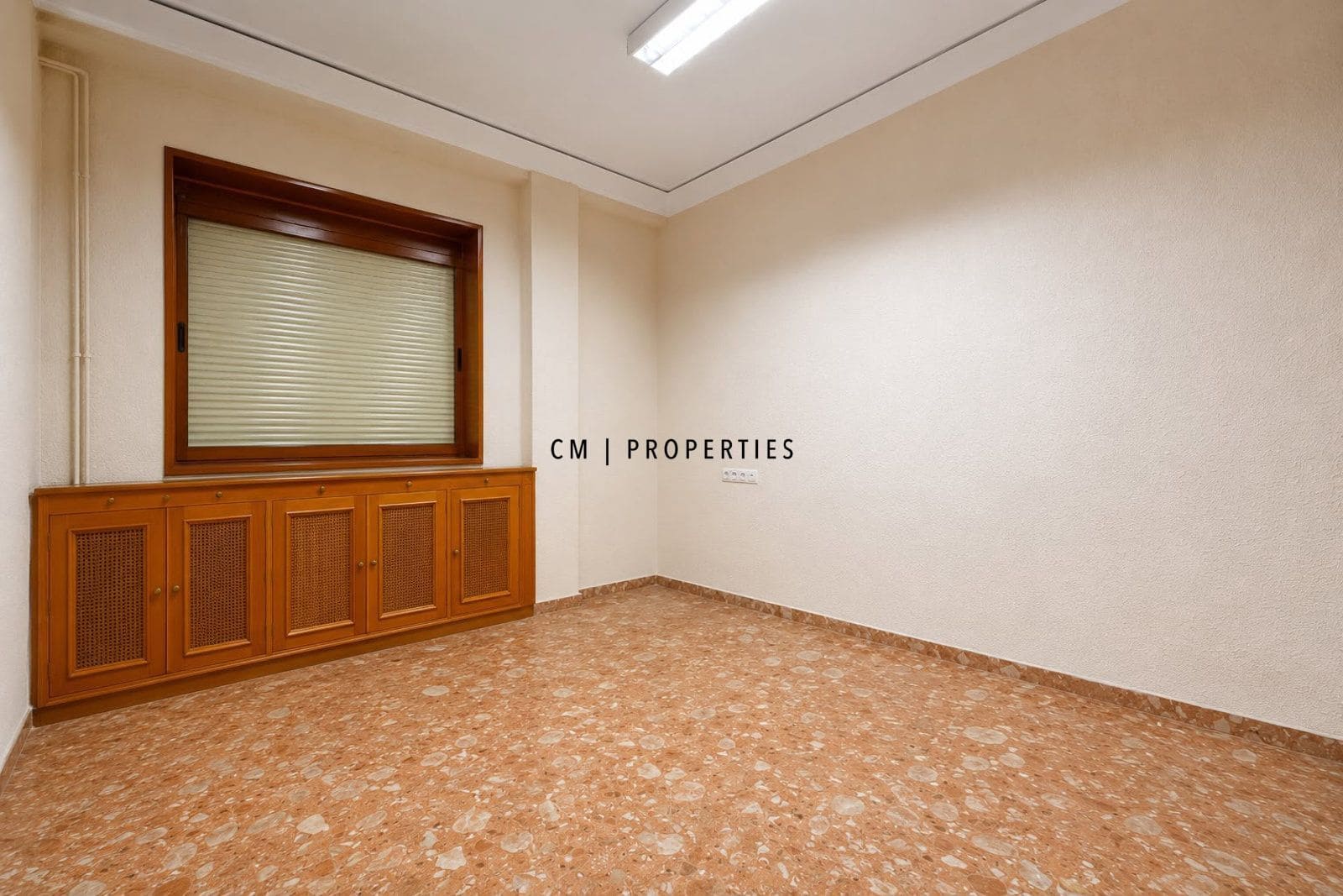 Biuro do wynajęcia w Miasto Walencja - 6 000 € (Ref: 9939004)